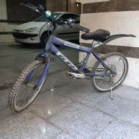 دو دستگاه دوچرخه ۲۶ و۲۰|دوچرخه، اسکیت، اسکوتر|اندیشه, اندیشه فاز ۱|دیوار