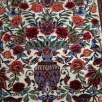 قالی دستباف (نقشه گل زنبق)|فرش|اراک, |دیوار