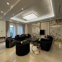 / ۲۷۰ متر ۳ خواب / ویو مشجر / نور و نقشه خوب /|اجارهٔ آپارتمان|تهران, محمودیه|دیوار