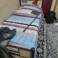 تخت یکنفره با تشک در حد نو