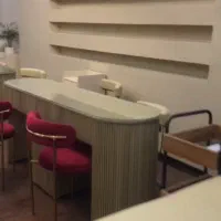ناخنکار حرفه ایی ،طراح،پدیکوریست،رنگ و کوتاهی