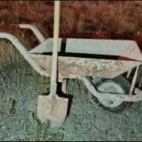 فرغون و بیل در حد نو و سالم