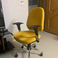 صندلی گردان اداری