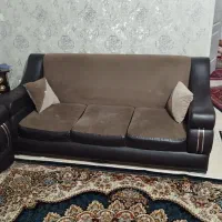 سلام به دوستان یه دست مبل ۷ نفر به فروش می‌رسد|مبلمان خانگی و میز عسلی|مهاجران, |دیوار