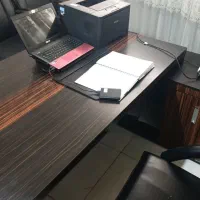 میز مدیریت و همراه میز کنفرانس