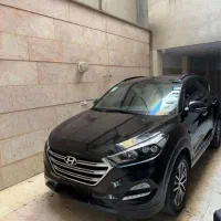 توسان ۲۰۱۷ مشکی فول شرکتی بدون رنگ