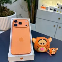 ۱۷ پرو در حد آکبند