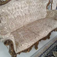 مبل ومیز وسط وگرد