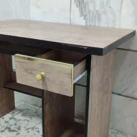 میز کامپیوتر، و آینه