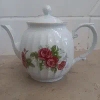 قوری گل قرمز  کاملا نو ،سایز بزرگ