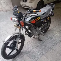 موتور سیکلت 200 پیشرو