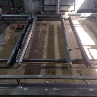 جوشکار ساخت چهارچوب فلزی فرانسوی