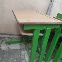 نیمکت مدرسه کوچک