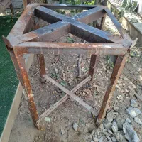 چهار پایه آهنی تانکر ۱۰۰۰ لیتری