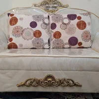 مبل سه نفره تمیز