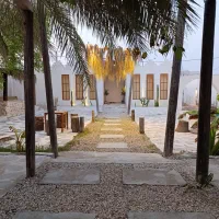 اقامتگاه سنتی استخردار