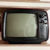 تلوزیون قدیمی دکوری