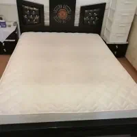 تخت خواب دو نفره در حد نو