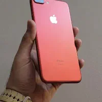 اپل ۷ پلاس قرمز
