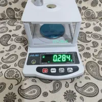 ترازوی دیجیتال آزمایشگاهی با دقت بسیار بالا