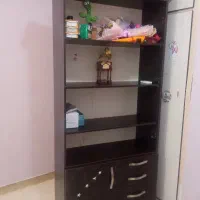 کتابخانه چوبی محکم