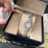 ساعت مچی طرح نقره سالم و نو