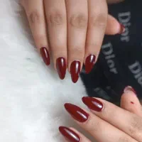 مدل برای کاشت ناخون