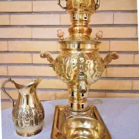 سماور برنجی کوچولو تنوره دار با سرویس ۴ تیکه