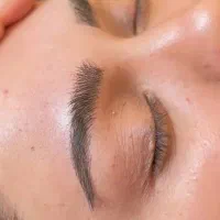دو تا مدل برای کارابرو و شیدینگ لب سعادت آباد