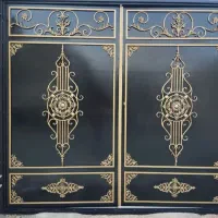 رنگ آمیزی و زدزنگ فلز درب و پنجره .رنگاری ساختما