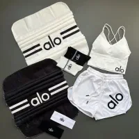 مدل پوشاک ورزشی خانم نیازمنیم