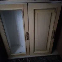 دوستان سلان یه کمد ویک مبل تاشو که تخت خواب