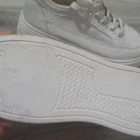 دو جفت کفش و صندل|کیف، کفش، کمربند|باغستان, |دیوار