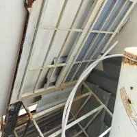 درب و پنجره تمیز