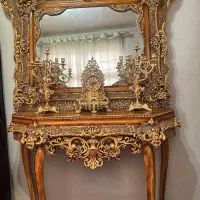 کنسول و آیینه سلطنتی