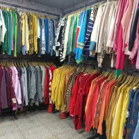 فروشنده با تجربه خانوم