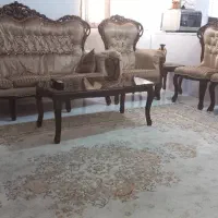 مبل 9 نفره با میز ناهار خوری توافقی