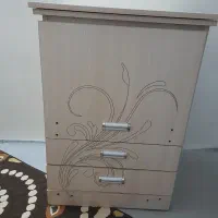 میز چرخ خیاطی کاملا سالم وتمیز