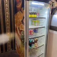 یخچال تک درب ویترینی