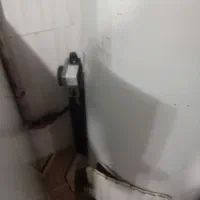 آبگرم کن ایستاده سالم بدون مشکل