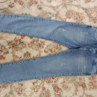 شلوار لی در حد|لباس|ری, جوانمرد قصاب|دیوار