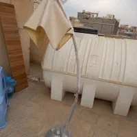 آباژور ایستاده