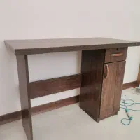 میز تحریر سالم سالم بدون هیچ ایرادی