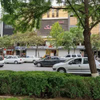 دو طبقه تجاری حاشیه خیابان احمد‌آباد رهن و اجاره