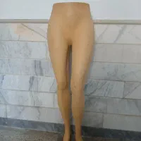 مانکن پا زنانه