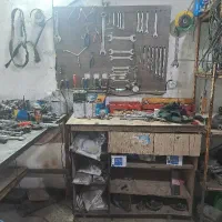 شاگرد لوله کشی کامیون