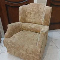 مبلمان راحتی ۷ نفره به علاوه یک مبل تک|مبلمان خانگی و میز عسلی|قم, بلوار امین و ساحلی|دیوار