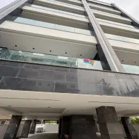 فروش واحد اپارتمان شمالی جنوبی/ دریا گوشه