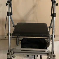 واکر چرخدار تاشو