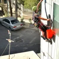پیچ رولپلاک و شستشوی نما.کار در ارتفاع با طناب|خدمات پیشه و مهارت|ارومیه, |دیوار